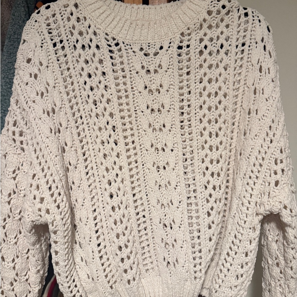 Elegant Cream Knit Sweater